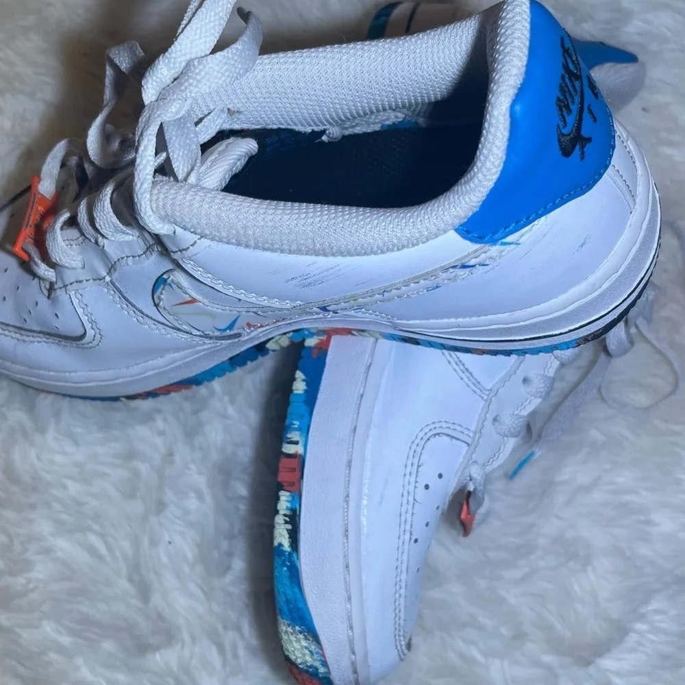 Nike worn but